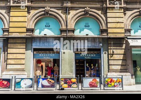 Palerme, Italie - 10 août 2017 : Max Mara weekend boutique dans le centre de Palerme en Sicile, Italie Banque D'Images