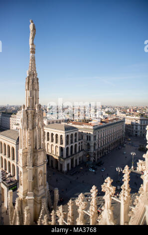 Milan, Italie panorama. Vue de la cathédrale de Milan Duomo. Banque D'Images