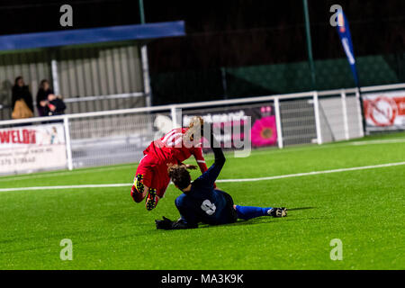 Brentwood, Essex, 29 mars 2018, BBC Essex Women's Cup final, Brentwood Town Mesdames, en bleu, (0) Vs C&K (Basildon) 7 crédit en rouge Ian Davidson Alamy Live News Banque D'Images