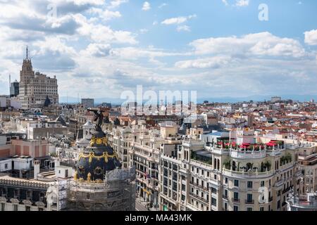 Vue depuis le toit-terrasse du Circulo de Bellas Artes de Madrid, Espagne Banque D'Images