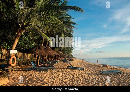 Une plage de sable au sud de Marrakech sur l'île de Phu Quoc au Vietnam Banque D'Images