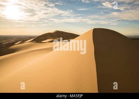 Dunes de sable dans le désert de Gobi. Sevrei district, province sud de Gobi, en Mongolie. Banque D'Images