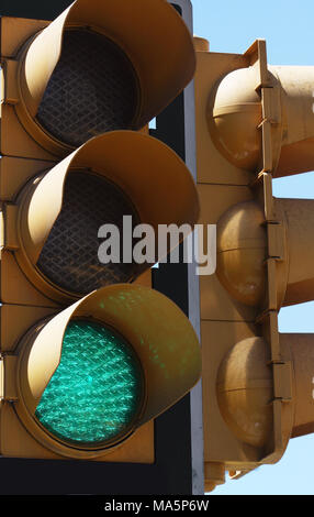 Gros plan du feu, montrant le feu vert Banque D'Images