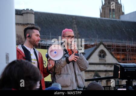 Rassemblement pour une représentation équitable au Parlement Square, Londres. Christopher Wylie & Shahmir Sanni. 29 Mars 2018 Banque D'Images