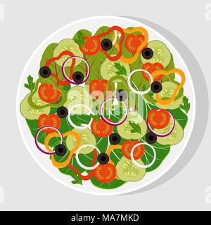 Salade avec des légumes frais dans une assiette plate blanche. Tomates, concombres, oignons, poivrons, olives noires, la laitue, les épinards. Salade végétarienne, vector Illustration de Vecteur