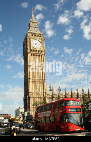 Big Ben, London bus & taxi noir Banque D'Images