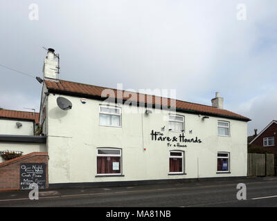 Maison publique de Hare and Hounds, High Street, Holme on Spalding Moor, East Riding of Yorkshire, Angleterre, Royaume-Uni Banque D'Images