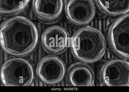 Clé Torx Douille pour clé dynamométrique sur fond de bois, supports. Banque D'Images