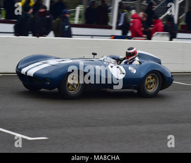 Le circuit de Goodwood Motor, Goodwood, Chichester, West Sussex, Angleterre, le 17 mars 2018, 18 mars 2018, Oliver Bryant, Lotus Climax 15 dans le Salvadori Banque D'Images