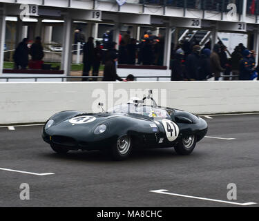 Le circuit de Goodwood Motor, Goodwood, Chichester, West Sussex, Angleterre, le 17 mars 2018, 18 mars 2018, Derek Hood, Lister Jaguar Costin dans le Salvador Banque D'Images