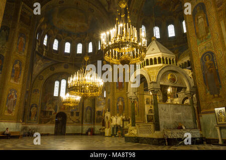 À l'intérieur de la Cathédrale Saint Alexandar Nevski à Sofia, Bulgarie. Banque D'Images