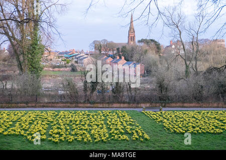 Old Dee Bridge,Main,Pont,situé dans l'ensemble,rivière Dee,du,Roman, les murs de la ville de Chester, Cheshire, Angleterre,,UK,Royaume-Uni, Banque D'Images