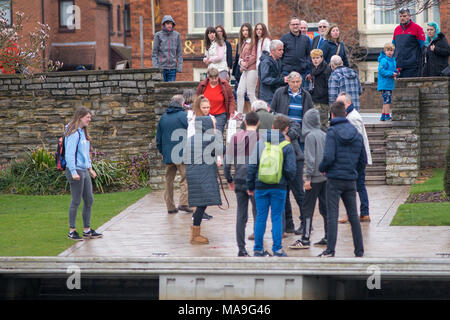 Stratford Upon Avon, Royaume-Uni. 30 mars, 2018. L'Angleterre Warwickshire stratford 30 mars Vendredi Saint jour férié en lutte dans la pièce de Shakespeare Stratford Upon Avon Royaume-uni Crédit : Paul Rushton/Alamy Live News Banque D'Images