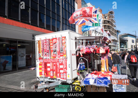 Liverpool Football Club,,lfc,foulards,foulard,fans,rouge,blocage,,magasin,Klopp, Liverpool, Merseyside, Angleterre,English,UK,Royaume-uni,Bretagne,France,GB,Europe, Banque D'Images