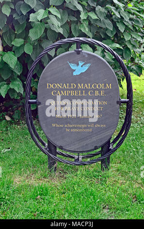 Un mémorial à Donald Campbell Banque D'Images