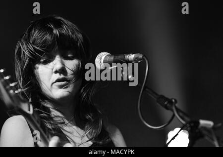 Courtney Barnet en live à Glastonbury Festival, Angleterre, RU, 2015. Banque D'Images