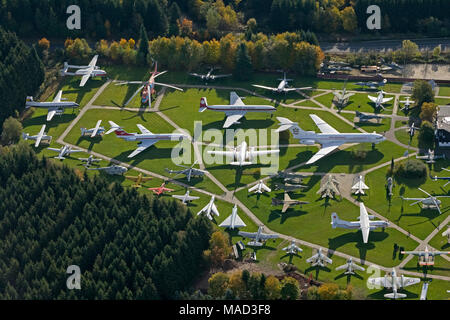 Photo aérienne, vol  + P. L. de l'exposition du Musée de l'aviation privée Junior, Antonow An-26, Concorde, Messerschmitt Bf 108, F-104 Starfighter, McDonnell F- Banque D'Images