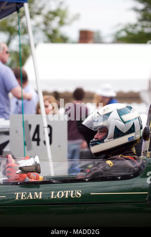 Paul Matty était assis dans une voiture de sport Lotus, Prescott speed hill climb, Mai 2009 Banque D'Images