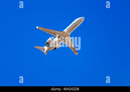 Despegando Avión desde El Aeropuerto de Barajas. Madrid. España Banque D'Images