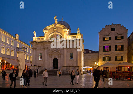 La colonne d'Orlando et l'Église Saint-blaise, Loggia Square, old town, Dubrovnik, Croatie Banque D'Images