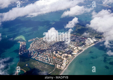 Miami Florida, aéroport international MIA, vol de départ avec vue sur les sièges, Key Biscayne, vue aérienne depuis le dessus, FL171117036 Banque D'Images