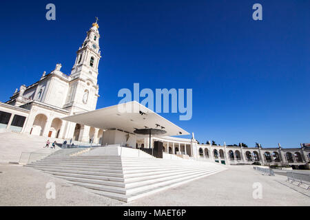 La Basilique de Notre-Dame du Rosaire (Basilique de Nossa Senhora do Rosario), partie de la sanctuaire marial et sanctuaire de Notre-Dame de Fatima, Portugal Banque D'Images