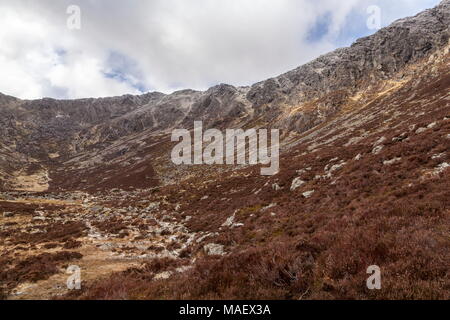 Une mince couche de neige peut être vu sur le sommet du Moel Siabod, Snowdonia, Banque D'Images