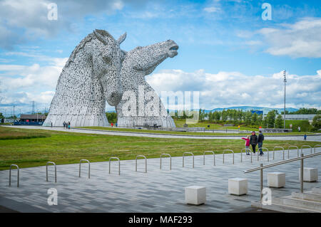 Les Kelpies en un après-midi d'été, Falkirk, Ecosse Banque D'Images