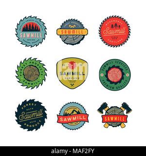 Scierie de bois de style rétro. logos emblèmes. vector illustration Illustration de Vecteur