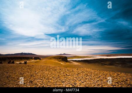 Salar de Tara au Chili, un tyical altiplano salt lake dans la région d'Atacama sec Banque D'Images