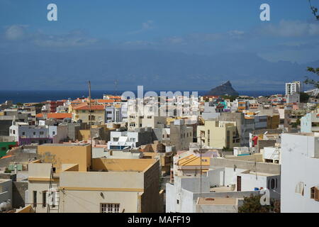 Vue sur Mindelo à Santo Antao, Sao Vicente, Cap Vert, Afrique Banque D'Images