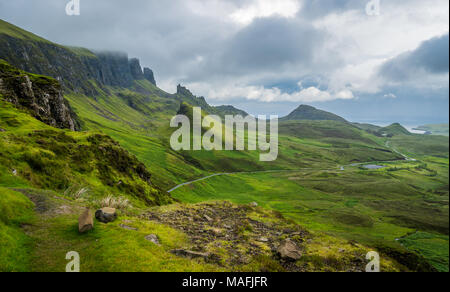 Vue panoramique du Quiraing, île de Skye, en Ecosse. Banque D'Images