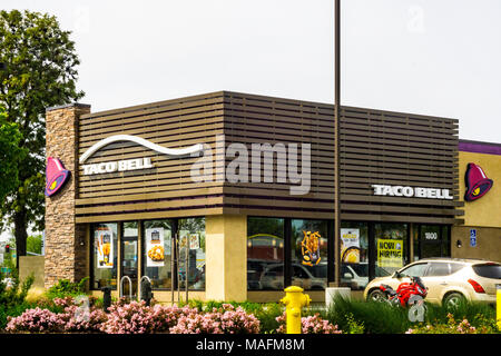 Un restaurant Taco Bell à Modesto Californie Comté d'USA Banque D'Images