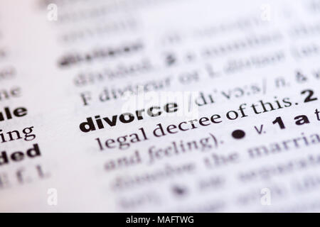 Une macro shot montrant la définition du mot divorce dans un dictionnaire anglais Banque D'Images