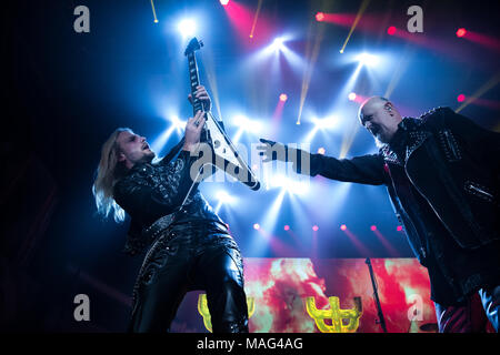 Heavy metal Judas Priest legends sur leur puissance de feu tour à communautés Hommage à Oshawa, Ontario, CANADA.Bobby Singh/@fohphoto Banque D'Images