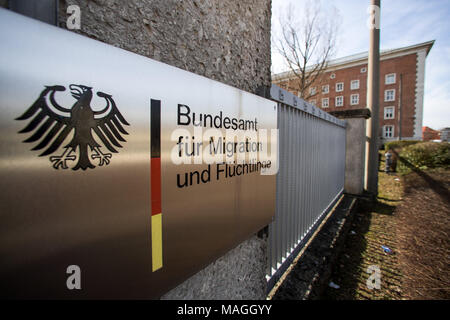 15 mars 2018, l'Allemagne, Nuremberg : Vue extérieure de l'Office fédéral des migrations et des réfugiés (Bundesamt für Migration und Fluechtlinge', BAMF). Photo : Daniel Karmann/dpa Banque D'Images