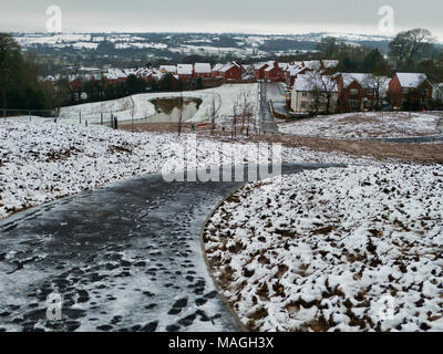 Ashbourne, Derbyshire. 2ème apr 2018. Météo France : 1' de la neige fond rapidement matin causant des inondations sur Easter Bank Holiday lundi à Ashbourne, dans le Derbyshire De : Doug Blane/Alamy Live News Banque D'Images