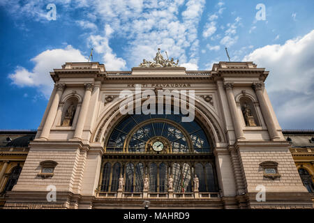 La gare Keleti dans ville de Budapest, en Hongrie, le style éclectique du xixe siècle. Banque D'Images