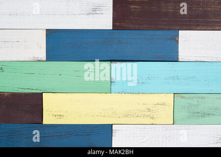 Planches en bois de différentes couleurs pour l'utilisation d'arrière-plan Banque D'Images
