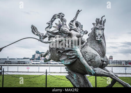 Le groupe "Polo Match" sculpture par Huang Jian, un célèbre artiste chinois, Banque D'Images