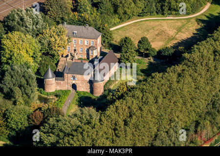 Vue aérienne, château à douves Vondern Vondern, château, Oberhausen, Ruhr, Rhénanie du Nord-Westphalie, Allemagne, Europe, les oiseaux-lunettes de vue, vue aérienne, l'AERI Banque D'Images