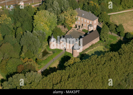 Vue aérienne, château à douves Vondern Vondern, château, Oberhausen, Ruhr, Rhénanie du Nord-Westphalie, Allemagne, Europe, les oiseaux-lunettes de vue, vue aérienne, l'AERI Banque D'Images