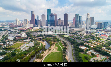 Vue aérienne du centre-ville de Houston skyline bâtiment ville, à Buffalo bayou parc, Houston, Texas, USA Banque D'Images