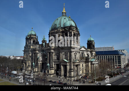 Berlin, Allemagne. Mar 21, 2018. 21 mars 2018, Allemagne, Berlin : la cathédrale de Berlin. Credit : Britta Pedersen/dpa-Zentralbild/ZB/dpa/Alamy Live News Banque D'Images