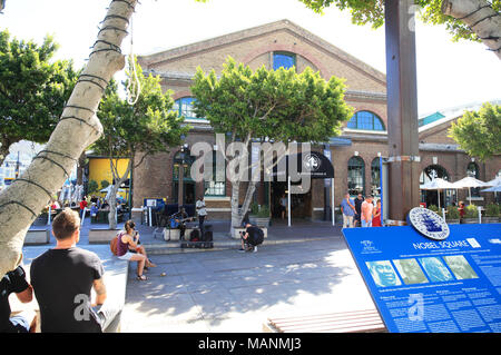 Prix Nobel Square, à l'extérieur du V&un marché d'alimentation, sur le front de mer, à Cape Town, Afrique du Sud Banque D'Images