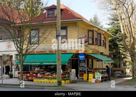 Maman et pop à l'ancienne épicerie du coin à Vancouver, BC, Canada Banque D'Images
