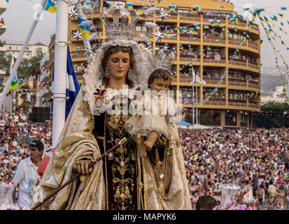 Embarcacion de la Virgen del Carmen, procession de l'eau, Puerto de la Cruz, l'île de Tenerife, Canaries, Espagne, Europe Banque D'Images