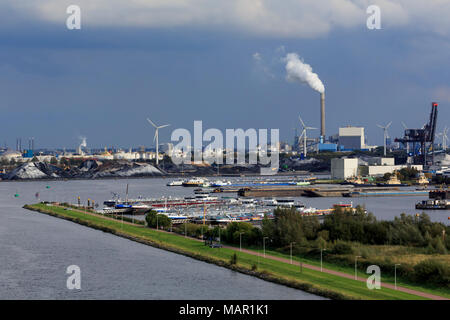 Canal de la mer du Nord, Zaandam, Hollande du Nord, Pays-Bas, Europe Banque D'Images