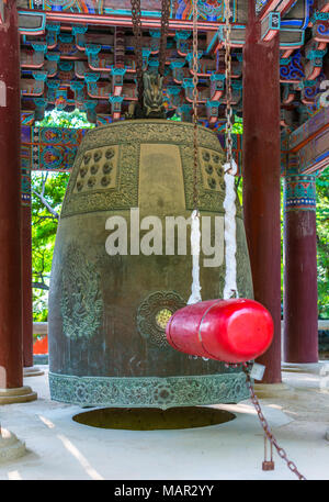 Bulguksa temple bouddhiste bell, Gyeongju, Corée du Sud, Asie Banque D'Images