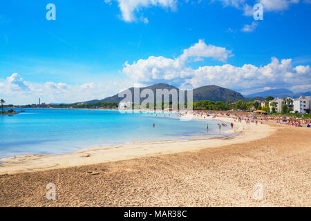 Plage de port de Alcudia, Mallorca (Majorque), Iles Baléares, Espagne, Méditerranée, Europe Banque D'Images